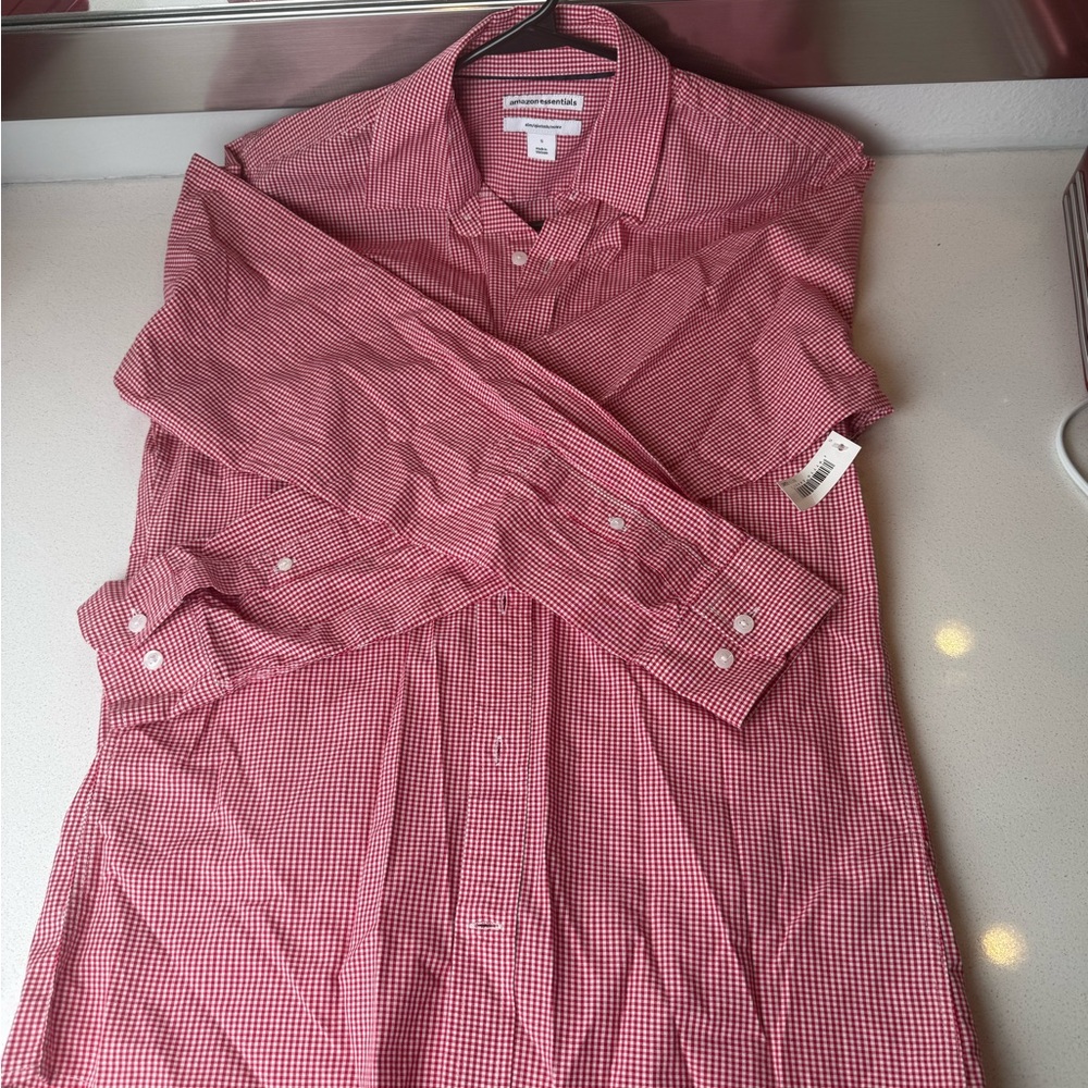 Amazon Essentials Men's Red Gingham Shirt